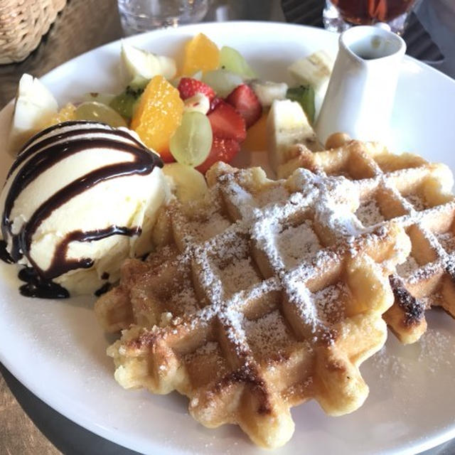 ベルギーワッフル✳︎アイス添え♡