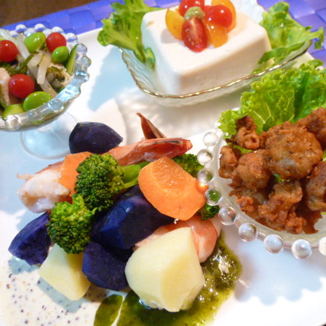海老と野菜のレンジ蒸しと鶏ひざ軟骨唐揚げの献立　夕ご飯