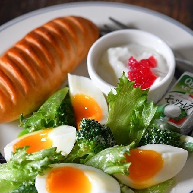 朝食のあと一品に 半熟ゆで卵と野菜のわさびマヨサラダ By Nonさん レシピブログ 料理ブログのレシピ満載