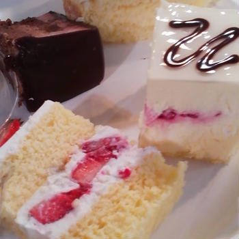 ケーキたくさん
