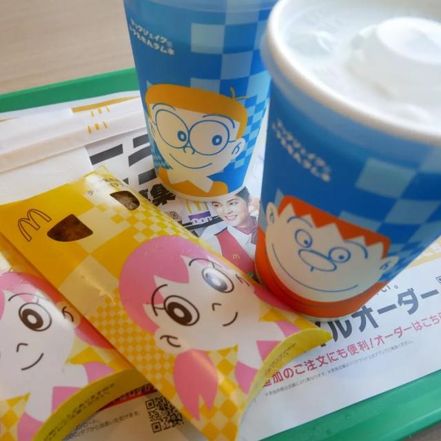 マクドナルド×ドラえもん、マックシェイク&パイ