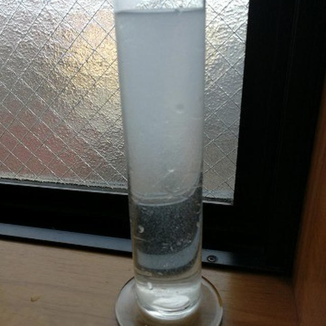 一輪挿しをきれいにする ～オキシクリーンや重曹じゃなくてカビキラーがいいときもある～