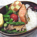 豚肉とアスパラ炒め弁当。ブラッシングで気持ちいいあんこ