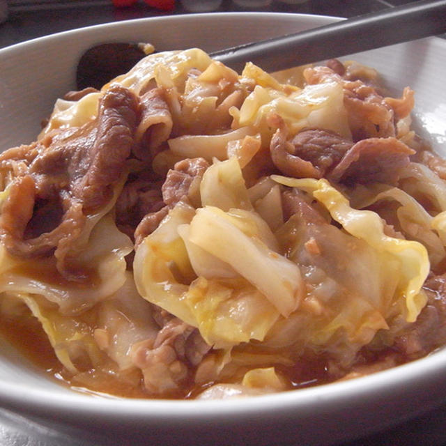 豚とキャベツの味噌炒め丼