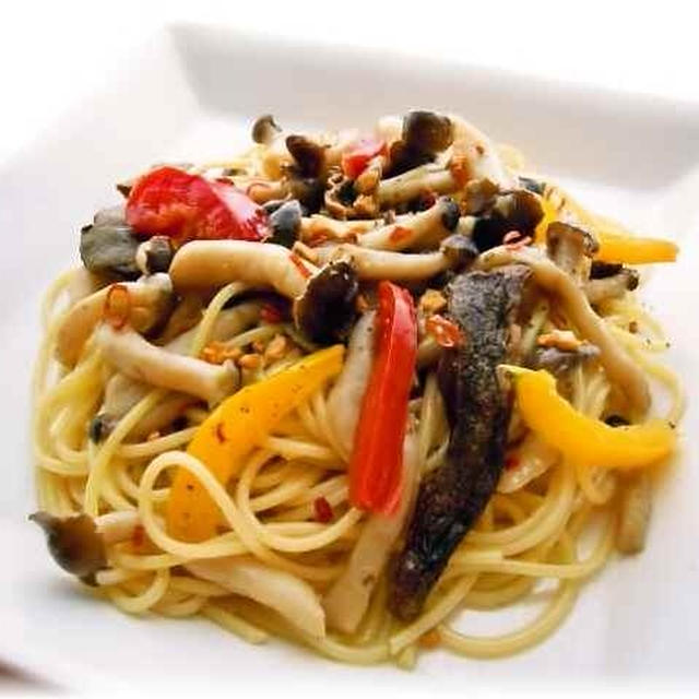 ポルチーニ茸のパスタ　ペペロンチーノ風