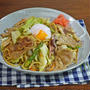 パンチの効いた焼肉風！？春野菜たっぷり！豚肉イカ焼きそば