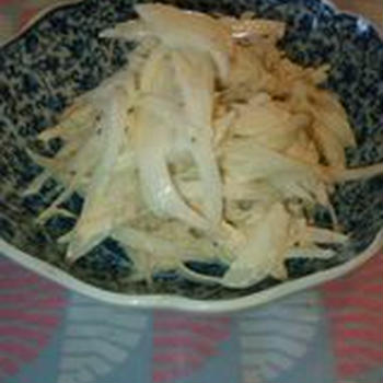 新玉ねぎとツナのサラダ