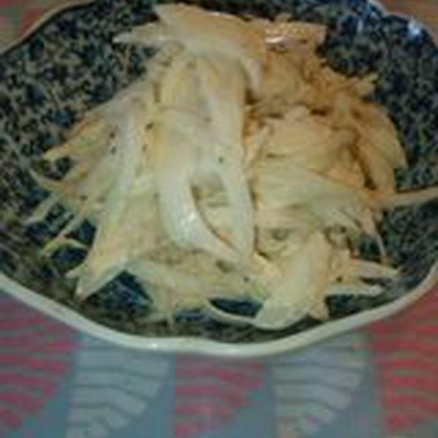 新玉ねぎとツナのサラダ