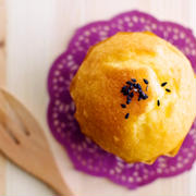 ホットケーキミックスHMで簡単お菓子♪ふかふかシットリさつまいもマフィン♡混ぜて焼くだけ＆お詫び