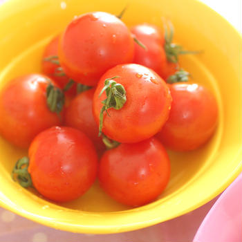 万能　小さめトマト