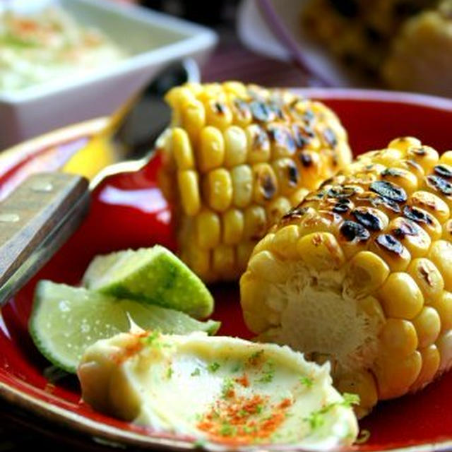 Grilled Corn on the Cob with Spicy Lime Butterグリルとうもろこしとスパイシーライムバター