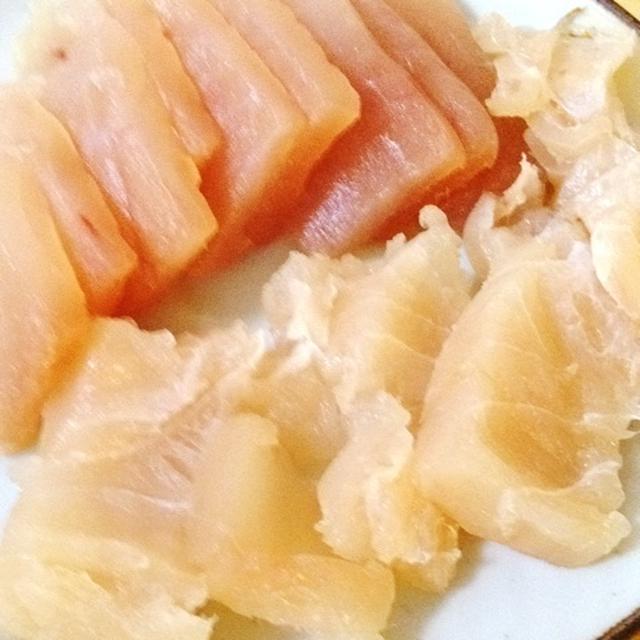 鮪とチキンカツとポテサラとシシャモ