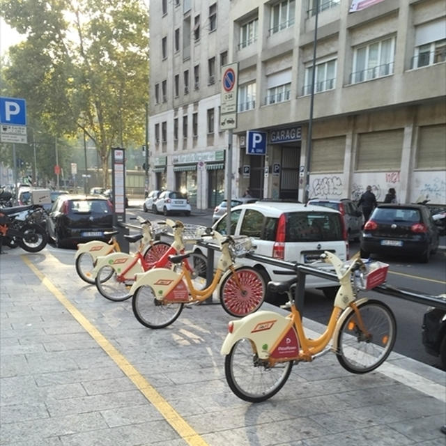 自転車シェアリングサービス@ミラノ