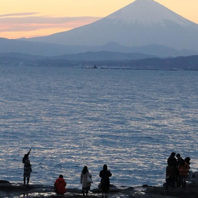 覚園寺と江ノ島