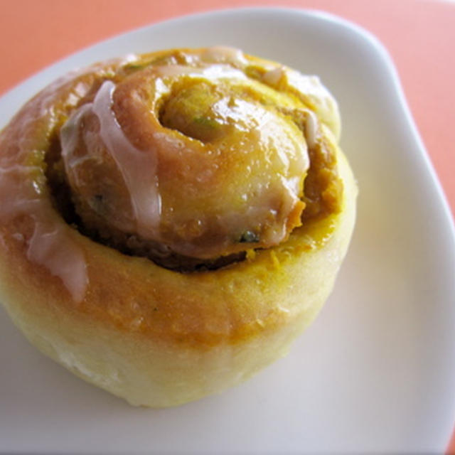 Hallooween Pumpkin Cinnamon Roll　かぼちゃのシナモンロール