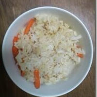 牡蠣だししょうゆでシンプルな炊き込みごはんを作りました