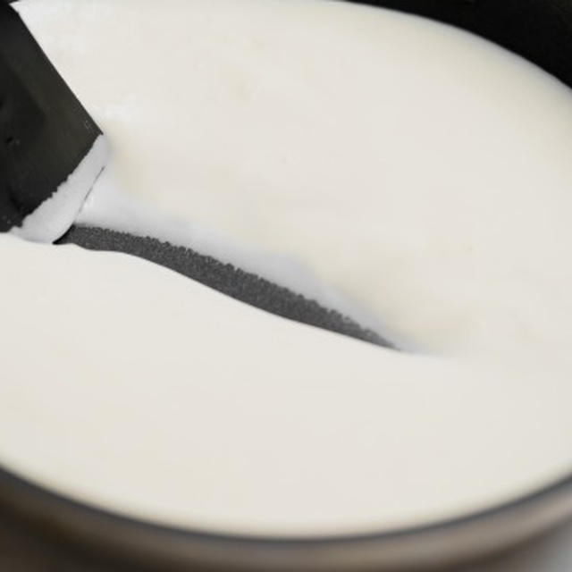 ダマにならない基本のホワイトソースのレシピ・作り方【冷たい牛乳or豆乳を一気に】