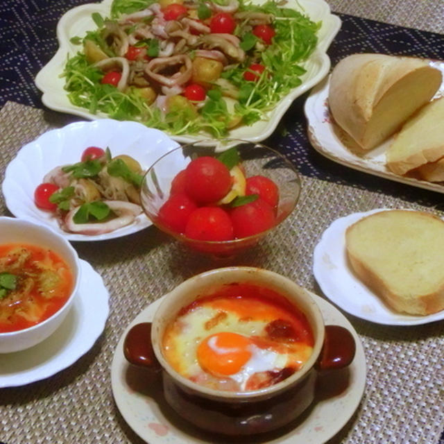 トルコのパン「フランジャラ」（つくレポ）　　　　ミートボールと卵ののトマトチーズ焼き！