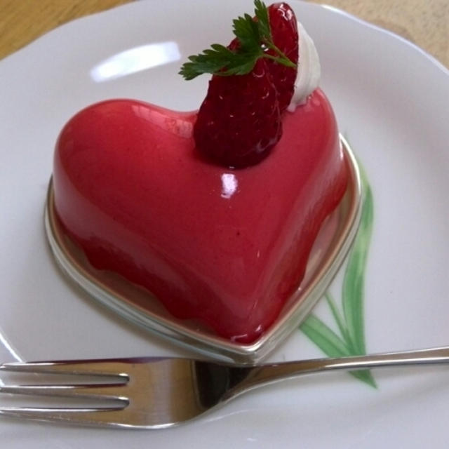 美味しい(o^～^o)ケーキ。簡単サラダ。