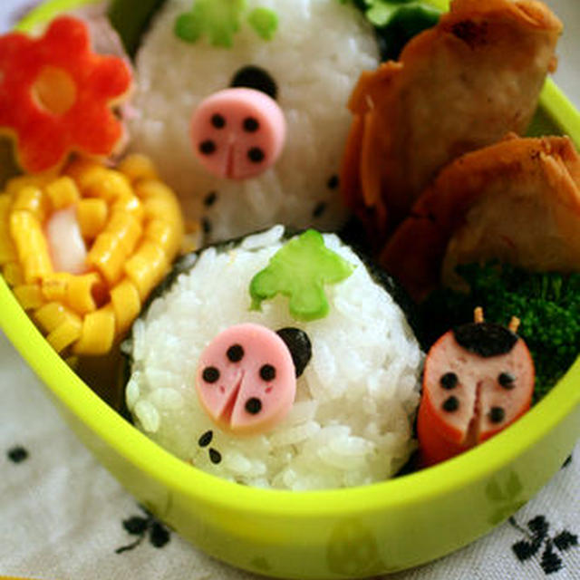 カワイイてんとうむし弁当　と　若さの秘訣。