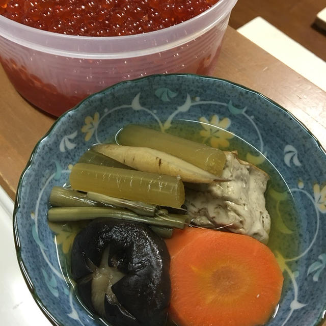 イクラと煮しめ☆元旦有難ご飯♡