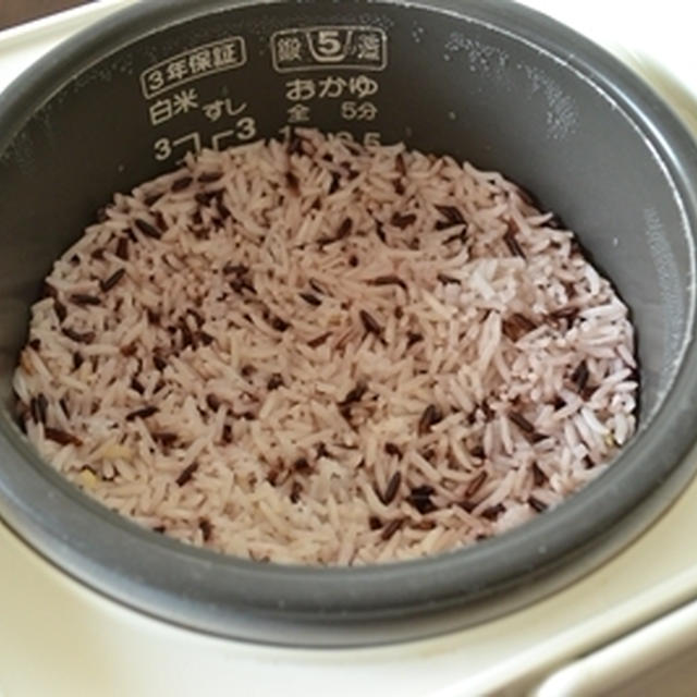 【いただきもの】タイの黒米でエスニックカレー