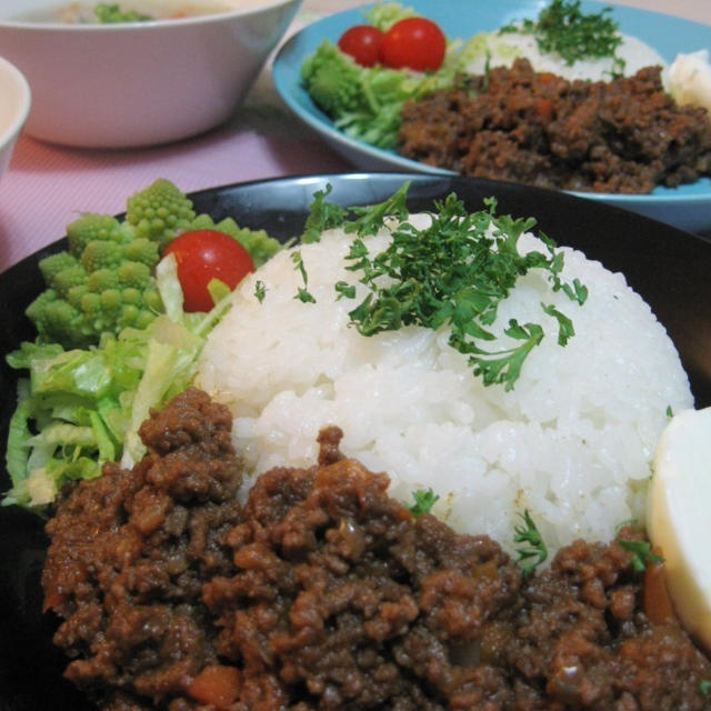 晩御飯（ドライカレー＆和風食べる具沢山スープ）