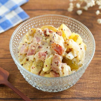 ＊【レシピ】新じゃがで皮ごと♪ベーコンのハニーマスタードポテサラ＊