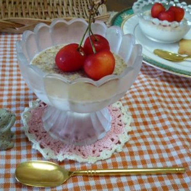白胡麻風味のミルクブラマンジェ作りました！