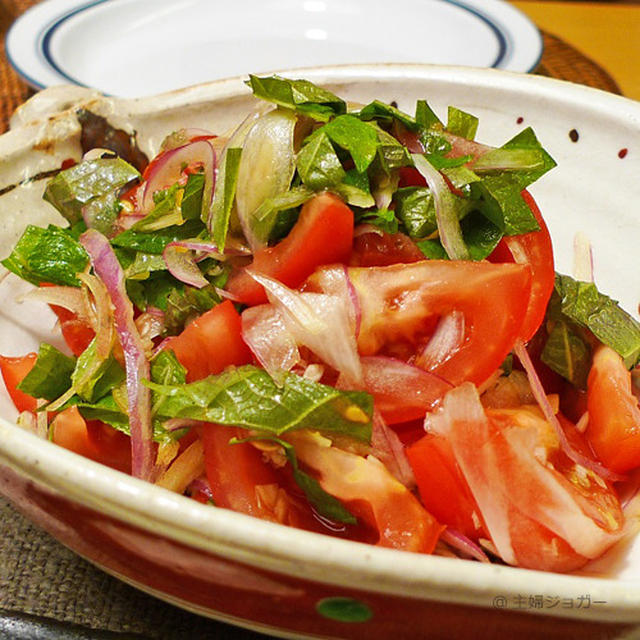 美味しい～！トマトがメインの和風サラダ。