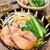 【ニラがおいしさの決め手】スパイスラーメンをニラもやしたっぷりで再現してみた！