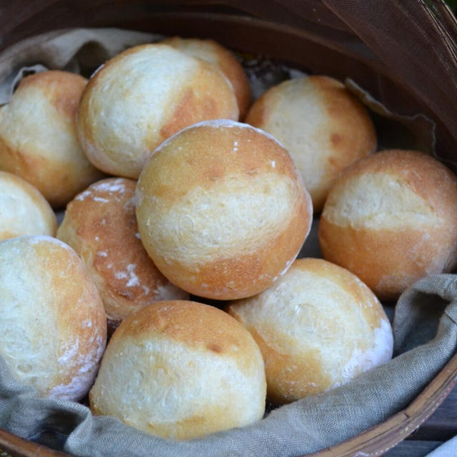 Brötchen ホシノ天然酵母でブロッチェン