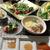 寒さ続きでまだまだ鍋がおいしいです♪　ぷりぷり海老入り、キムチ入りなどいろいろ肉だねをいろいろたれでいただく水餃子のおうち鍋