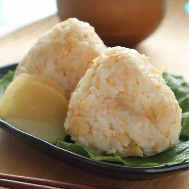 どでかいプールとおにぎり