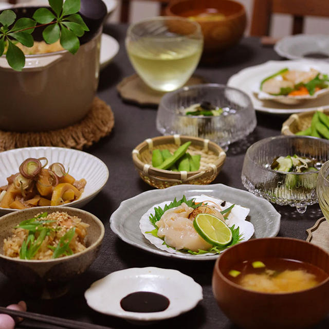 【献立】ほたての卵とエラで炊き込みご飯と、炙りほたてのお刺身と、たけのこと豚バラの煮物など。～エラはうまい！～