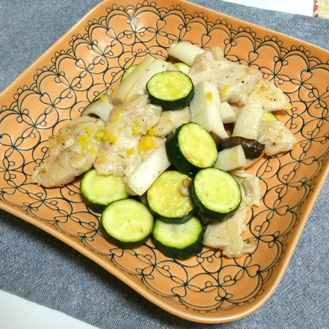 鶏ムネ肉のレモン炒め