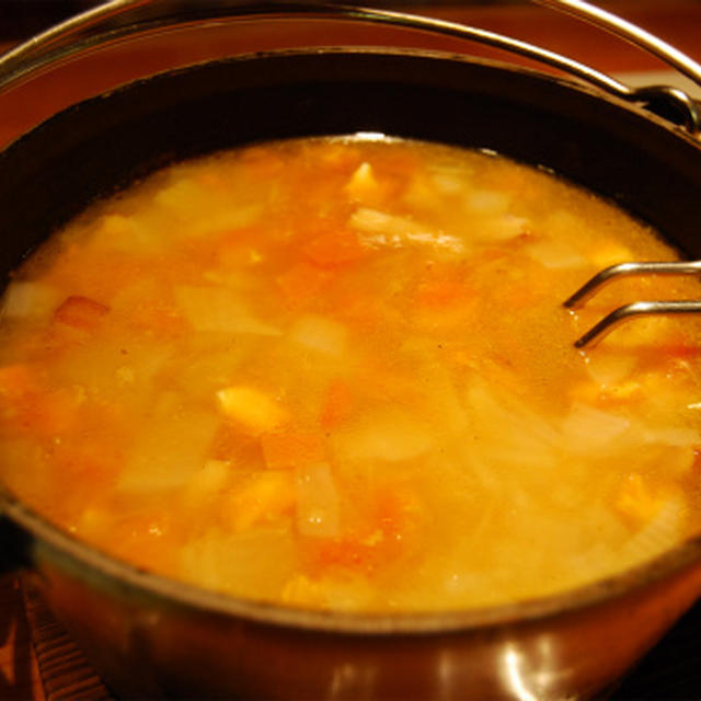 自家製ベーコンと玉ねぎ＆トマトのスープ