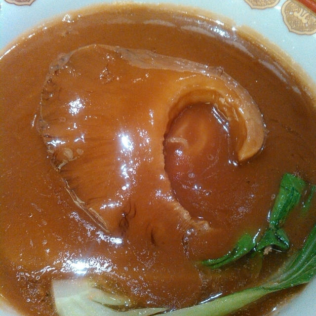 フカヒレの姿煮ラーメン～白碗竹快樓 玉川高島屋店