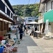 【呼子の朝市】イカと人情味あふれる港町で、ほっこり贅沢な朝時間を楽しむ