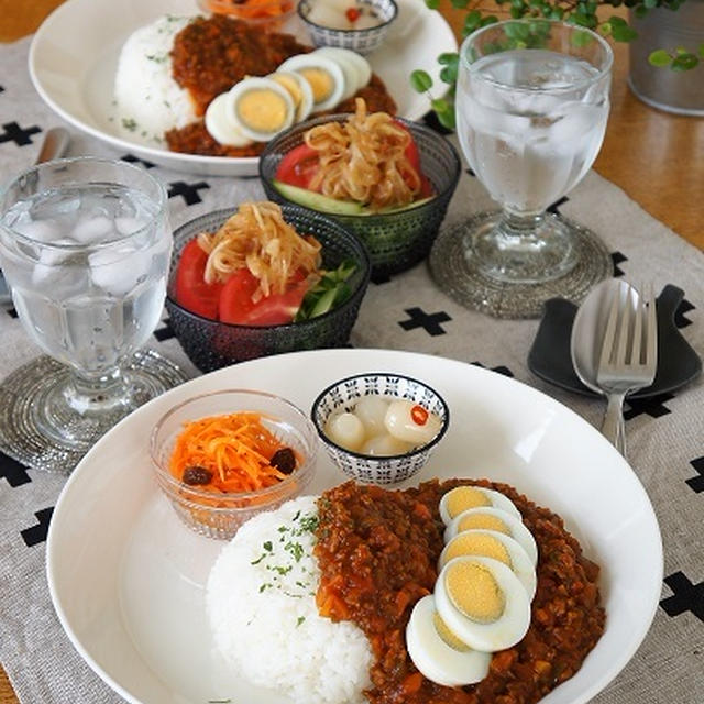 キーマカレーでランチ