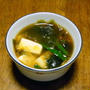 豆腐とわかめのピリ辛スープ