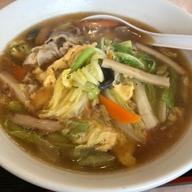 大東市の中華料理店「香林房」で五目そば
