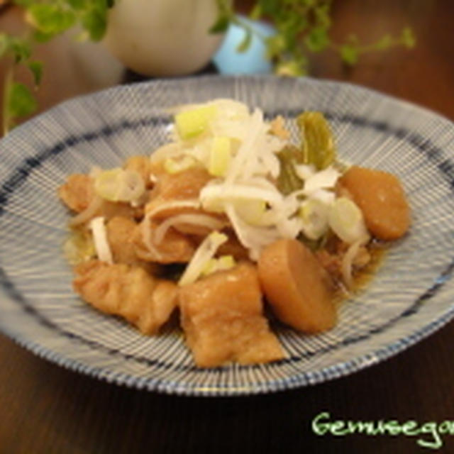 とろっと美味しい「牛スジ煮込み」