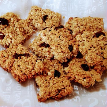 ザクザク食感のオートミールクッキー