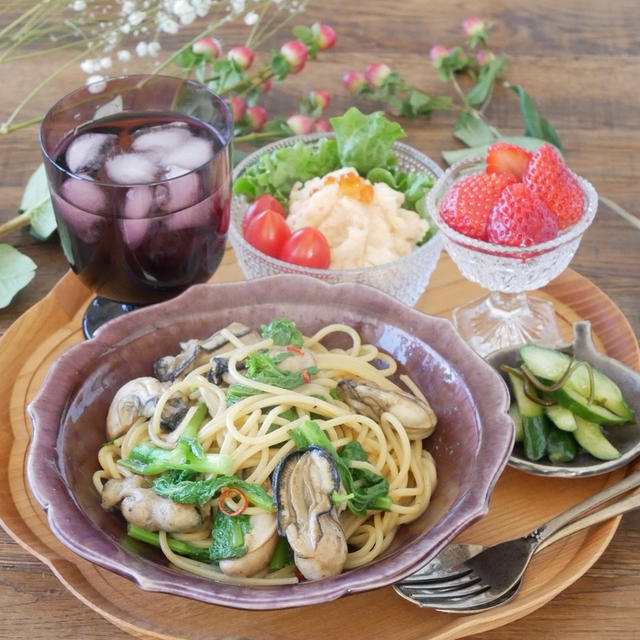 牡蠣と菜の花のペペロンチーノ風パスタ