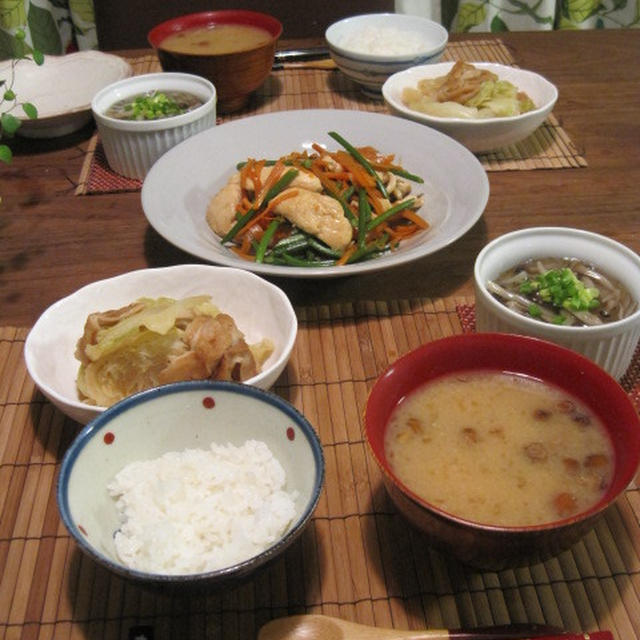 チキンで♪ヘルシーチンジャオロース風の夕食