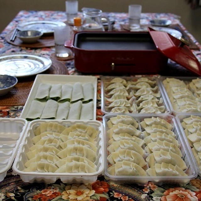 焼き餃子、２種類。