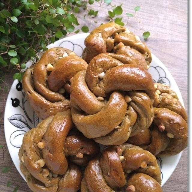 【セリア】ほうじ茶とホワイトチョコのネジぐるパンとイラッとした学童のこと。