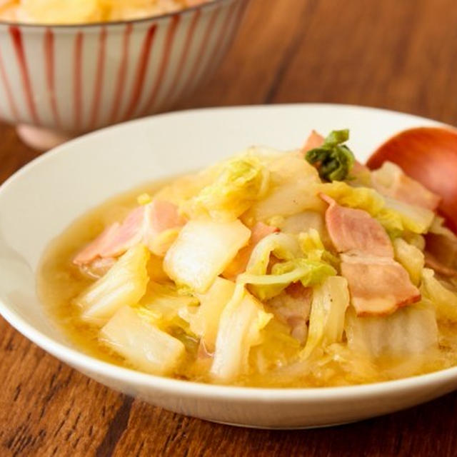 レンジで簡単！「白菜とベーコンのうま煮」の作り置きレシピ