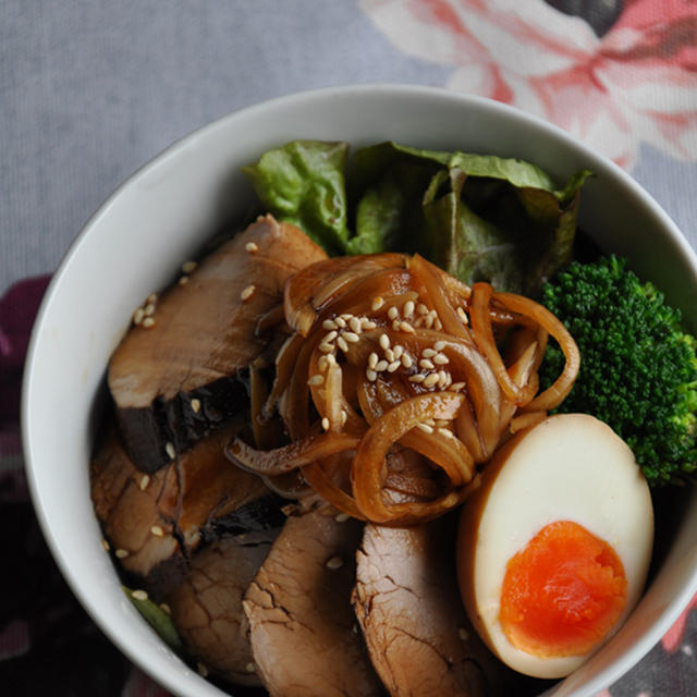 豚ヒレ肉の紅茶煮 カフェ丼篇